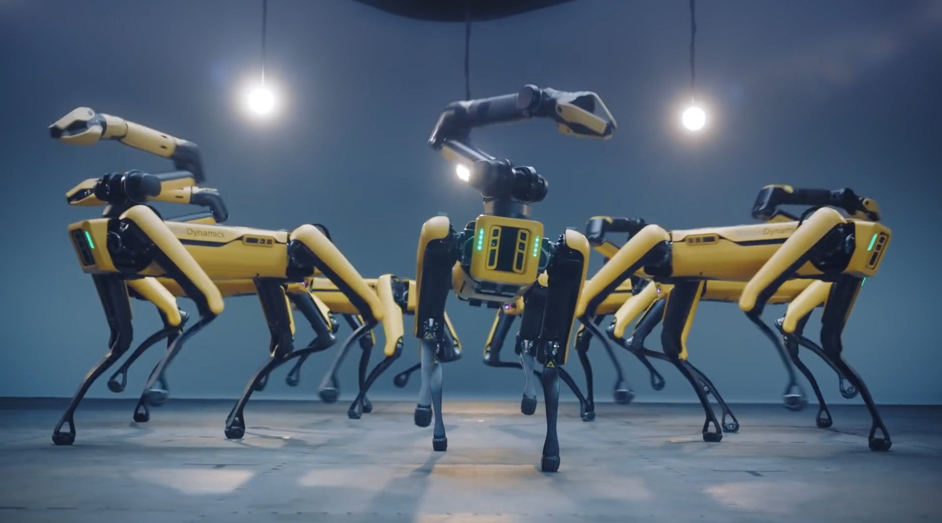 波士顿动力机器狗大跳男团舞节奏感十足