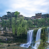 让“云游直播”助推特色景点走出“深闺”