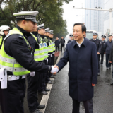 用心用情用力托起民生福祉