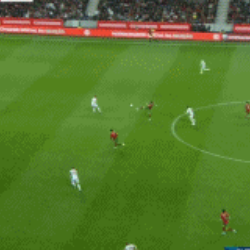 葡萄牙2-0北马其顿！C罗献助攻，他的第五次世界杯来了