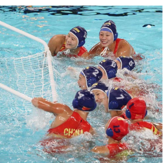 现场直击|中国女水赛前唱“团结就是力量”为自己打气
