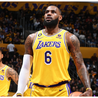 外媒：詹姆斯正在考虑退役，他不确定是否出战下赛季NBA