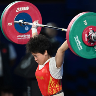 快讯|侯志慧“升级”战亚运 收获55公斤级铜牌