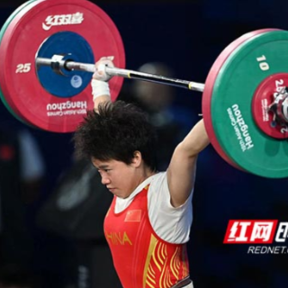 现场直击 | 首战55公斤级!侯志慧杭州亚运会摘铜