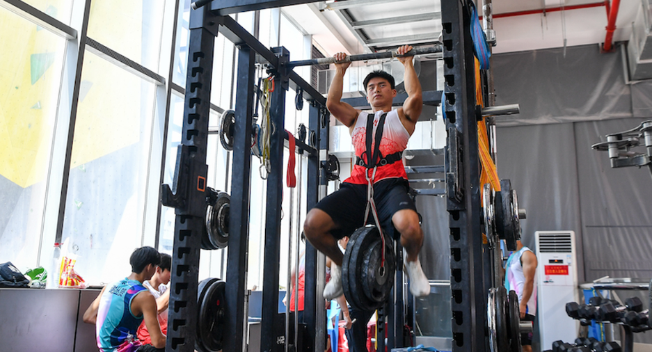 伍鹏9月伤愈复出 湖南黄金攀岩队完成全运会体能测试