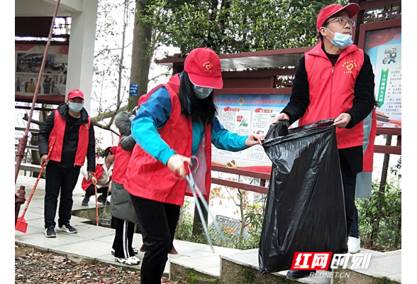 邵阳县开展集中学雷锋志愿服务活动 