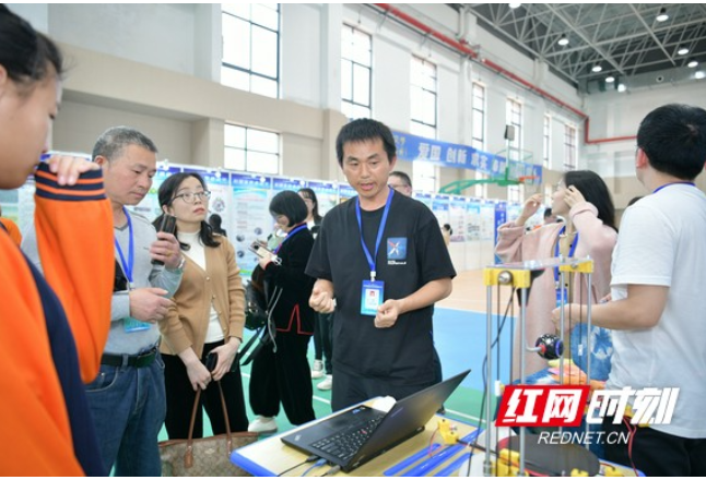708件作品参赛，第45届湖南省青少年科技创新大赛闭幕