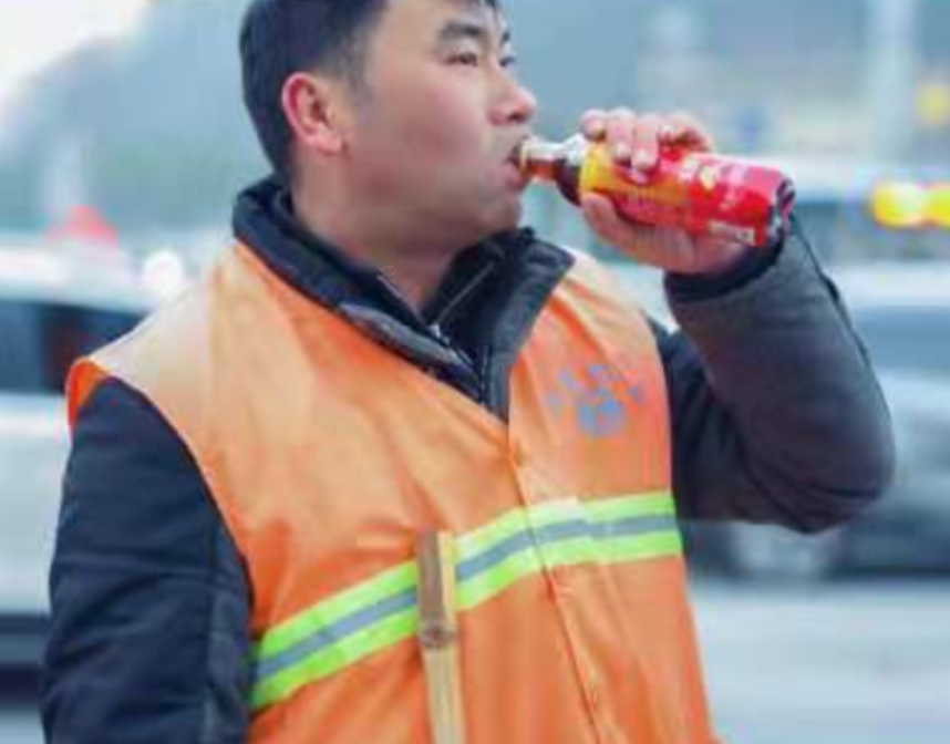 中粮可口可乐志愿者：把温暖送进每位奋斗者的心田