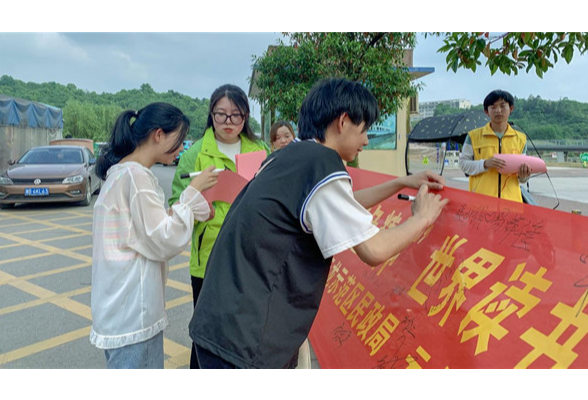 株洲云龙示范区：读红色书籍，学红色精神