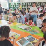 天虹“梦想飞屋”阅览室落地湖南两所山区小学