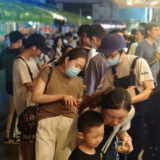 国庆假期湖南消费品零售总额同比上涨13.2% 长沙餐饮消费焕发活力