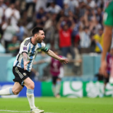 蒙牛致敬梅西：无畏逆境，要强不息