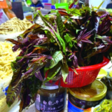 “春菜爱马仕”香椿抢先上市 头茬“春味”有点贵