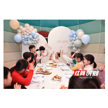 消费复苏按下“快进键”  长沙90后宝妈20万包场盘小宝