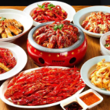 小龙虾主场时间到 有间虾铺上了“全虾宴”