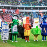 青岛啤酒绿色浪潮席卷贺龙 湘超联赛长沙主场携手青岛啤酒引爆球迷狂欢