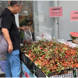 六月荔枝大量供应，部分品种跌价75%