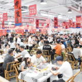 定时打折、夜市撸串、中医市集……长沙商超“花样”留客