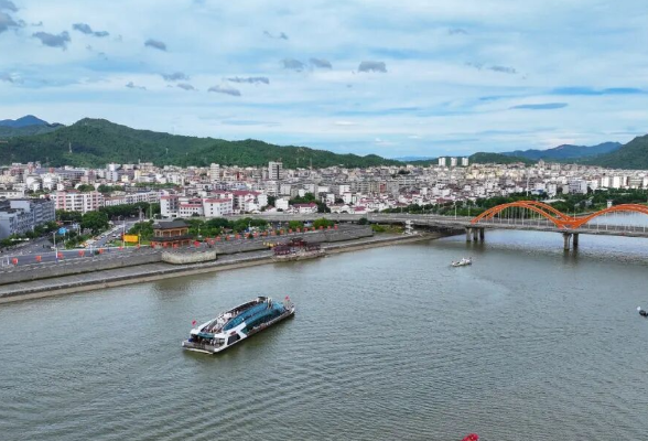 湖南江西，“老表经济”的进阶之路丨潜能实践论·第二季