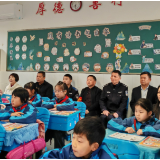 家校社同行：在世界风云里读懂“中国重量”