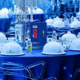 出于蓝而胜于蓝丨内参·蜡染常德上市，开启非遗与馥郁的“深蓝”之旅