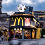 中国内地推四款限定美味,近千店开启“你的麦当劳世界杯主场”