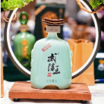 30年前拍出9.8万的“酒中王者”，武陵王的底气到底在哪里？