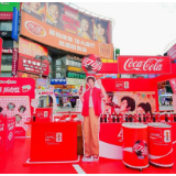 绿茵逐绿,快乐循环!中粮可口可乐世界杯主题快闪亮相黄兴广场