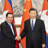 中柬领导人实现“三年之约”，打造“钻石六边”合作框架