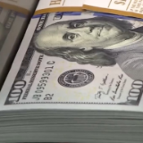 “没有谈判余地” 美国两党争斗加剧债务上限困局