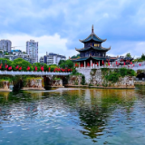 高质量发展看中国丨向“绿”而行 “黔景”无限好