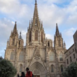 西班牙将关闭所有酒店 拟对疗养院实施特殊保护措施