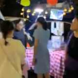 郑州市民下班开私家车摆摊，后备箱直接变摊位