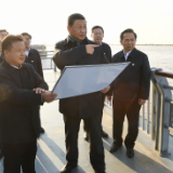 习近平在山东东营考察黄河入海口