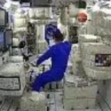 航天员太空返程后也需隔离 网友：行程码咋显示？