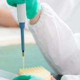 国家卫健委：昨日新增本土确诊病例476例