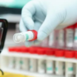 刘鹤:不得以等待核酸结果为由限制通行