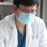 上海死亡病例增加，张文宏释疑