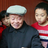 湘潭最美“剪刀手”邓叶平信守承诺  爱心义剪17载（图）