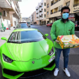 土豪国送外卖都这么飒！迪拜超市经理开兰博基尼带顾客兜风