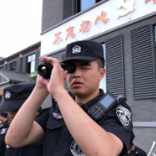 杭州最后一只在逃金钱豹仍未抓到 特警学习使用夜视仪夜间搜寻