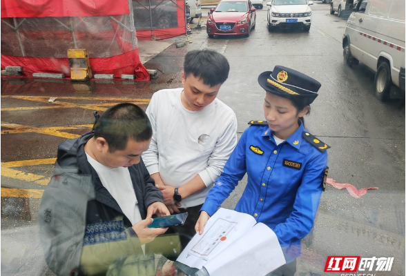 长沙城管支队打击餐厨垃圾非法收运