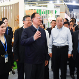 毛伟明参观第二十四届农博会:更多更好地呈现农业高质量发展成果