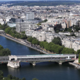 奥运在即，巴黎市长对塞纳河水质表示乐观