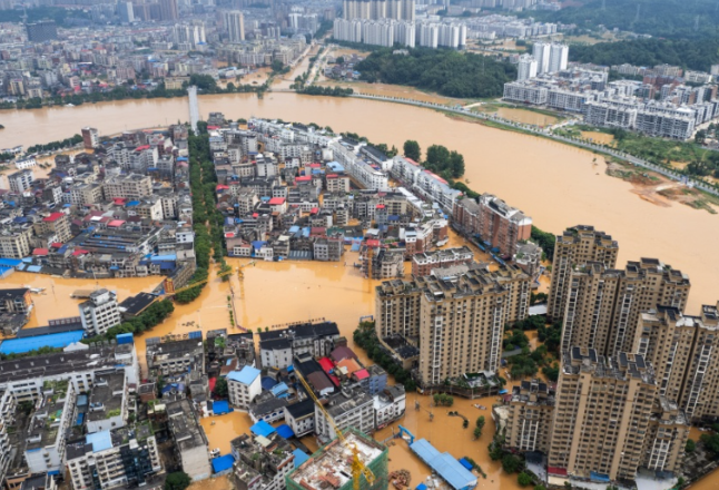 应急管理部紧急跨省区调派排涝力量增援湖南平江