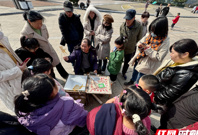 新春走基层·年味非遗丨糖画绘就的坚守与甜蜜