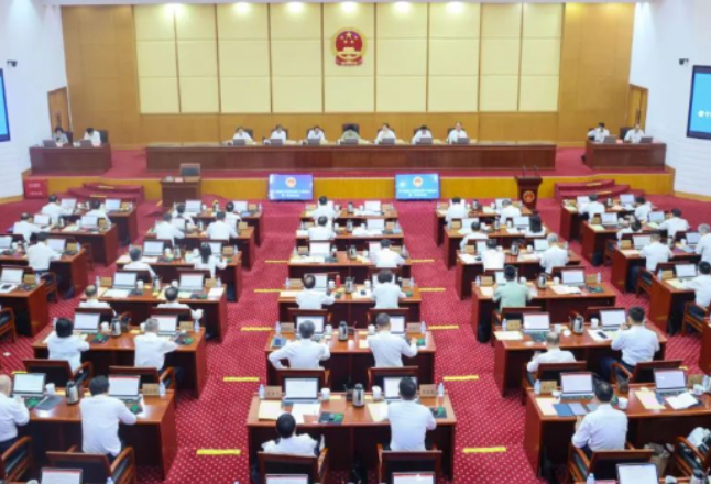 湖南省十四届人大常委会举行第十七次会议 毛伟明作有关人事议案的说明