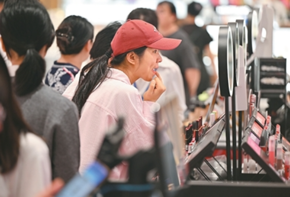 真假难辨，备受青睐的“小样”消费藏着哪些隐忧