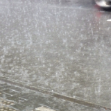 湖南发布暴雨橙色预警，伴有雷雨大风、冰雹等强对流天气