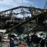 特朗普称7日20时是“最后期限”，伊朗可在一夜内被摧毁